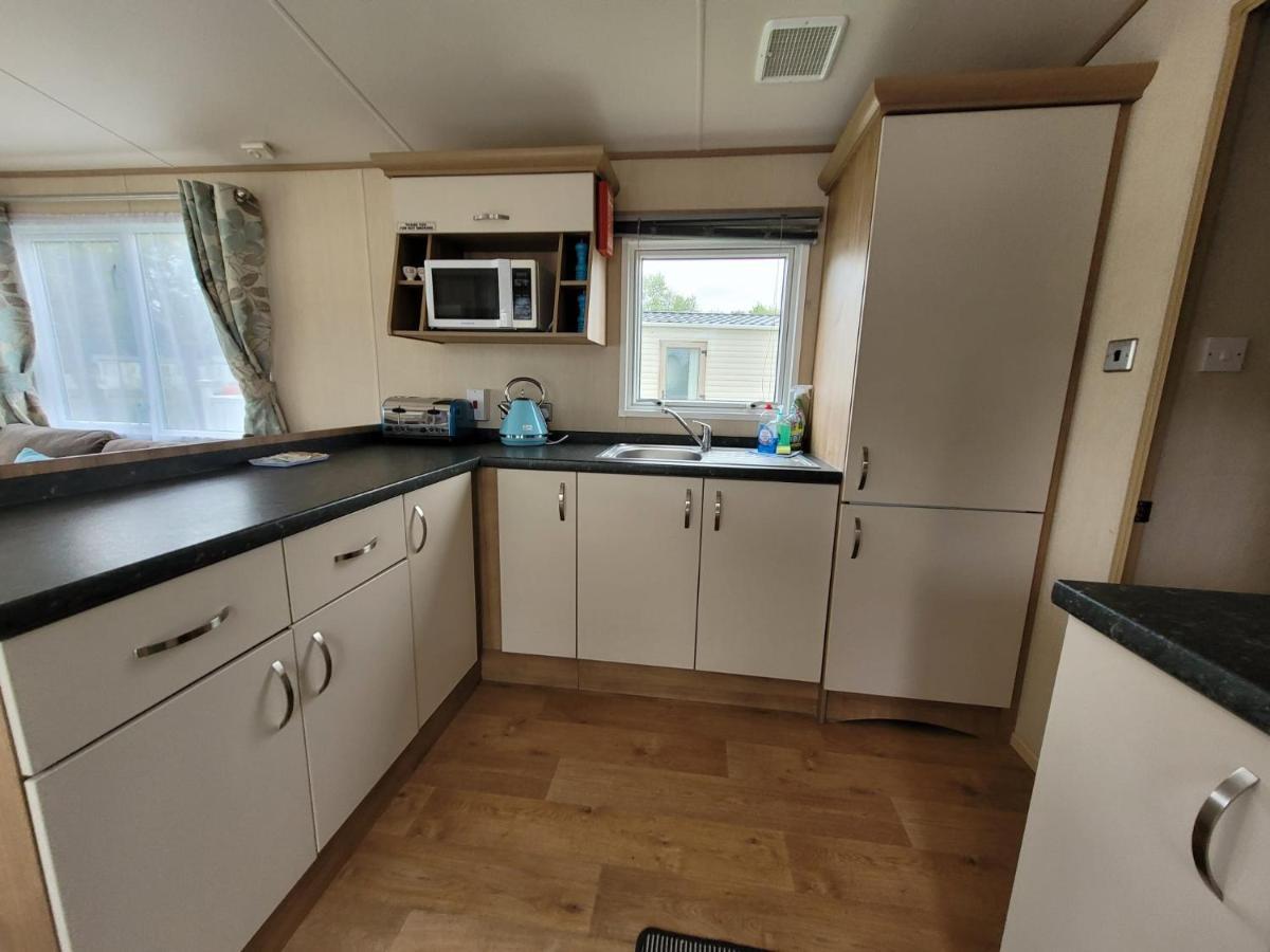 Lakeside Cotswold Holiday Home Cirencester Luaran gambar