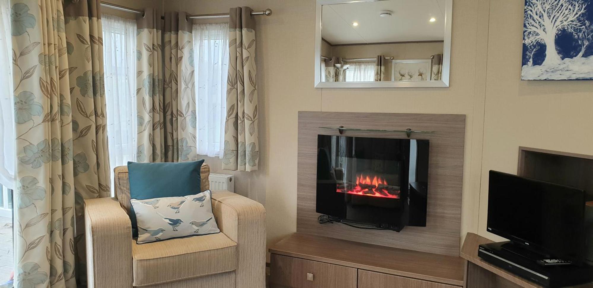 Lakeside Cotswold Holiday Home Cirencester Bilik gambar