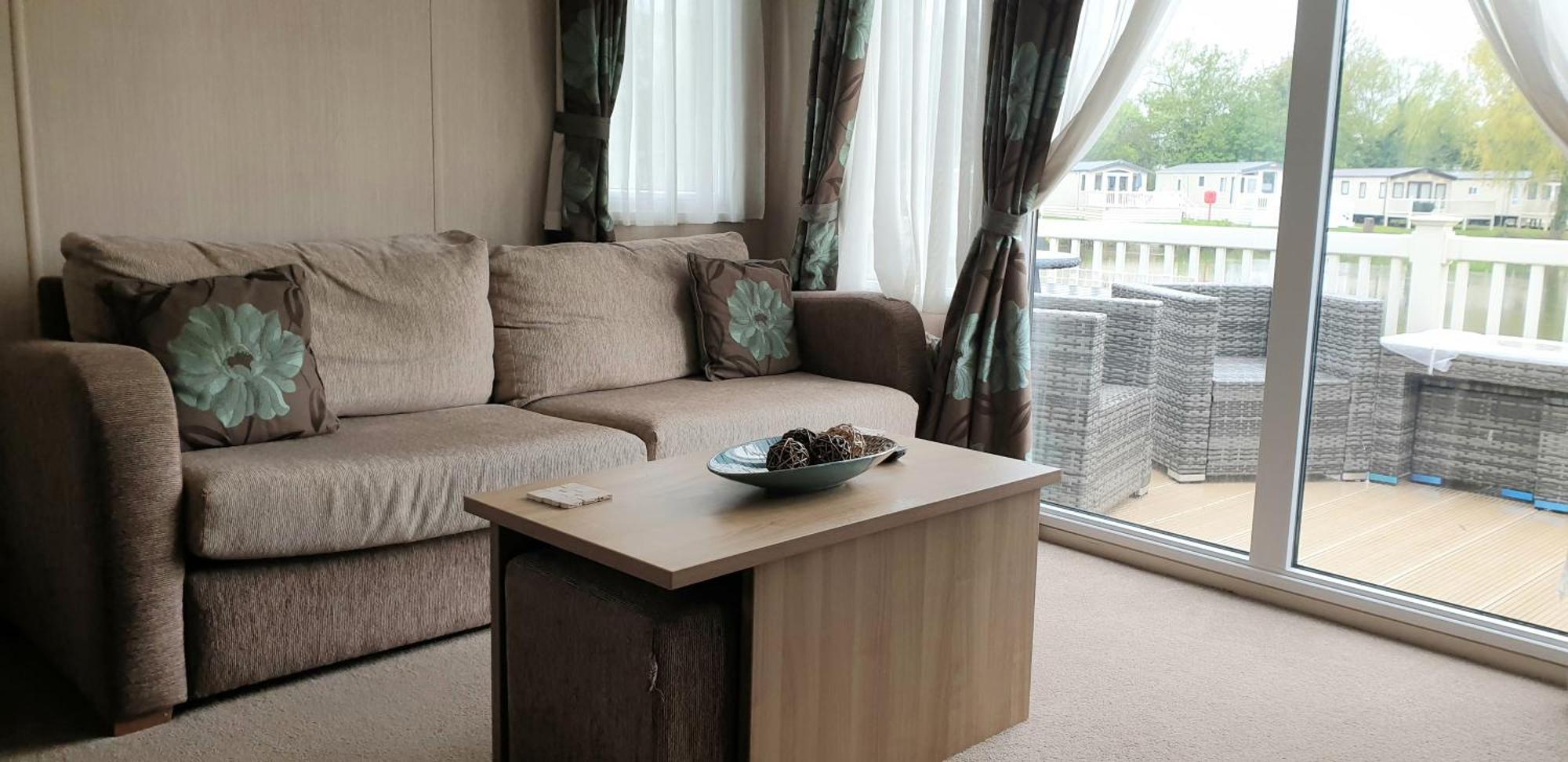 Lakeside Cotswold Holiday Home Cirencester Bilik gambar
